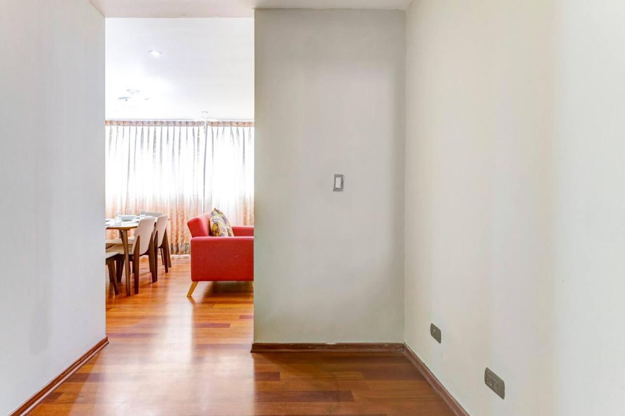 Apartamentos Estela En Alameda Colonial - 5Km Aeropuerto Jorge Chavez Lima Luaran gambar