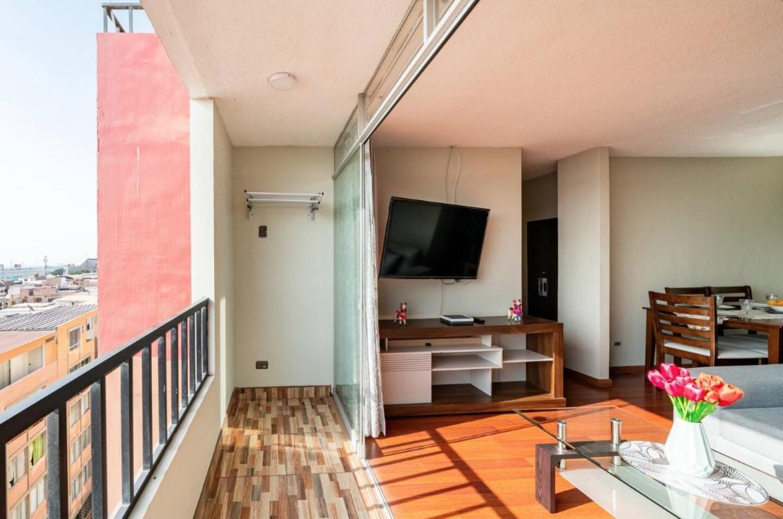 Apartamentos Estela En Alameda Colonial - 5Km Aeropuerto Jorge Chavez Lima Luaran gambar