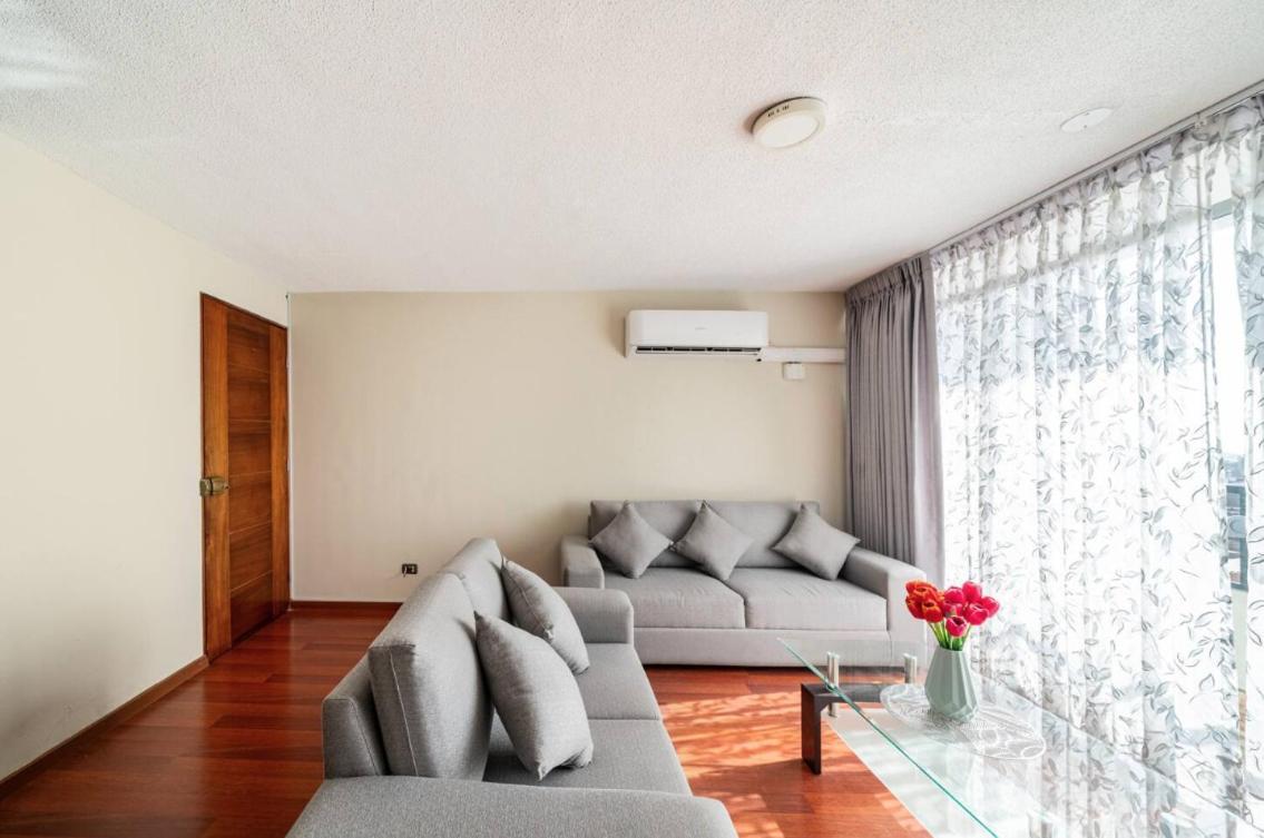 Apartamentos Estela En Alameda Colonial - 5Km Aeropuerto Jorge Chavez Lima Luaran gambar